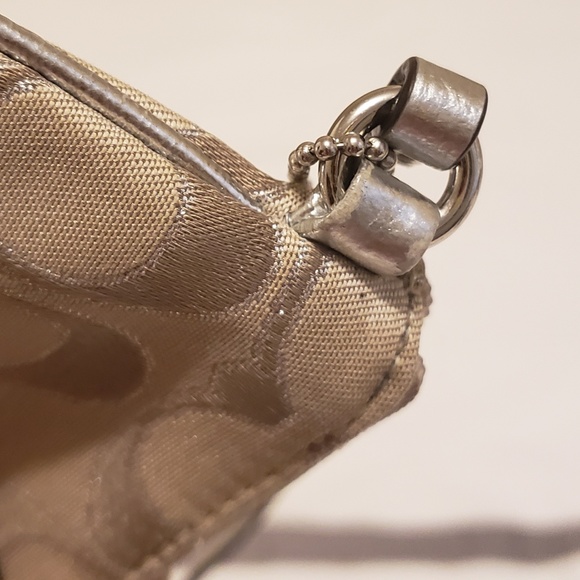 Coach Wristlet - Picture 5 of 7